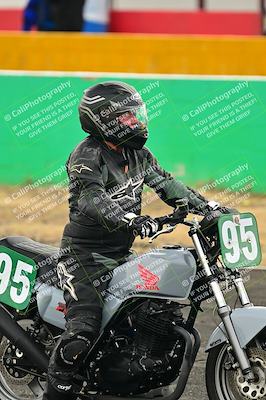 media/Apr-14-2024-Classic Track Day (Sun) [[4353457701]]/Race 8/